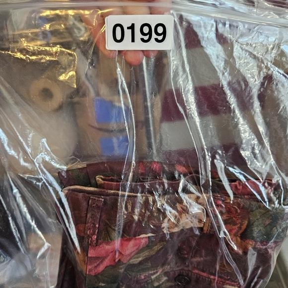 Talbots weekender floral tapered pants - Picture 7 of 7